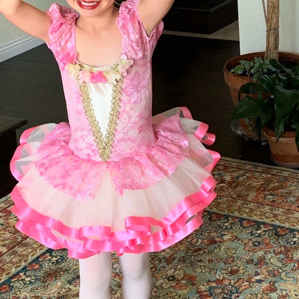 Pink ballerina dress like new.
